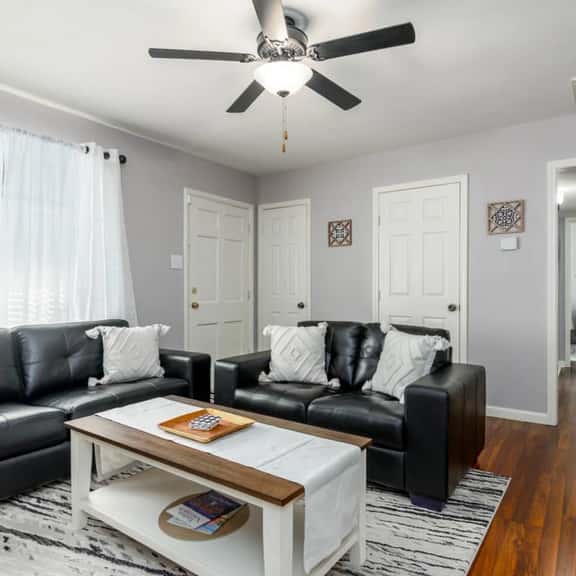 Remodeled spacious 4bd-AFB 312 Warren Street, Jacksonville, AR - Image 1