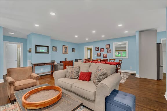 4bdr near MTSU/City Square 303 1st Avenue, Murfreesboro, TN - Image 1